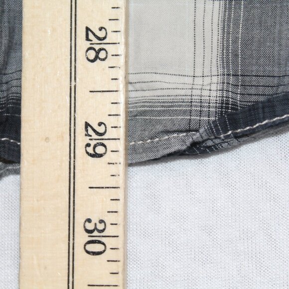 American Eagle Outfitter Men White Black Plaid Button Down Shirt Size XL - Picture 4 of 7